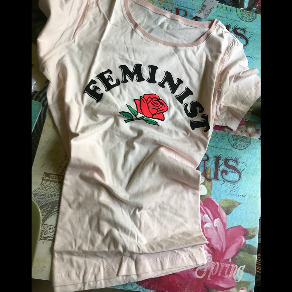 Chic Tee Cool for the Summer & a Great Statement